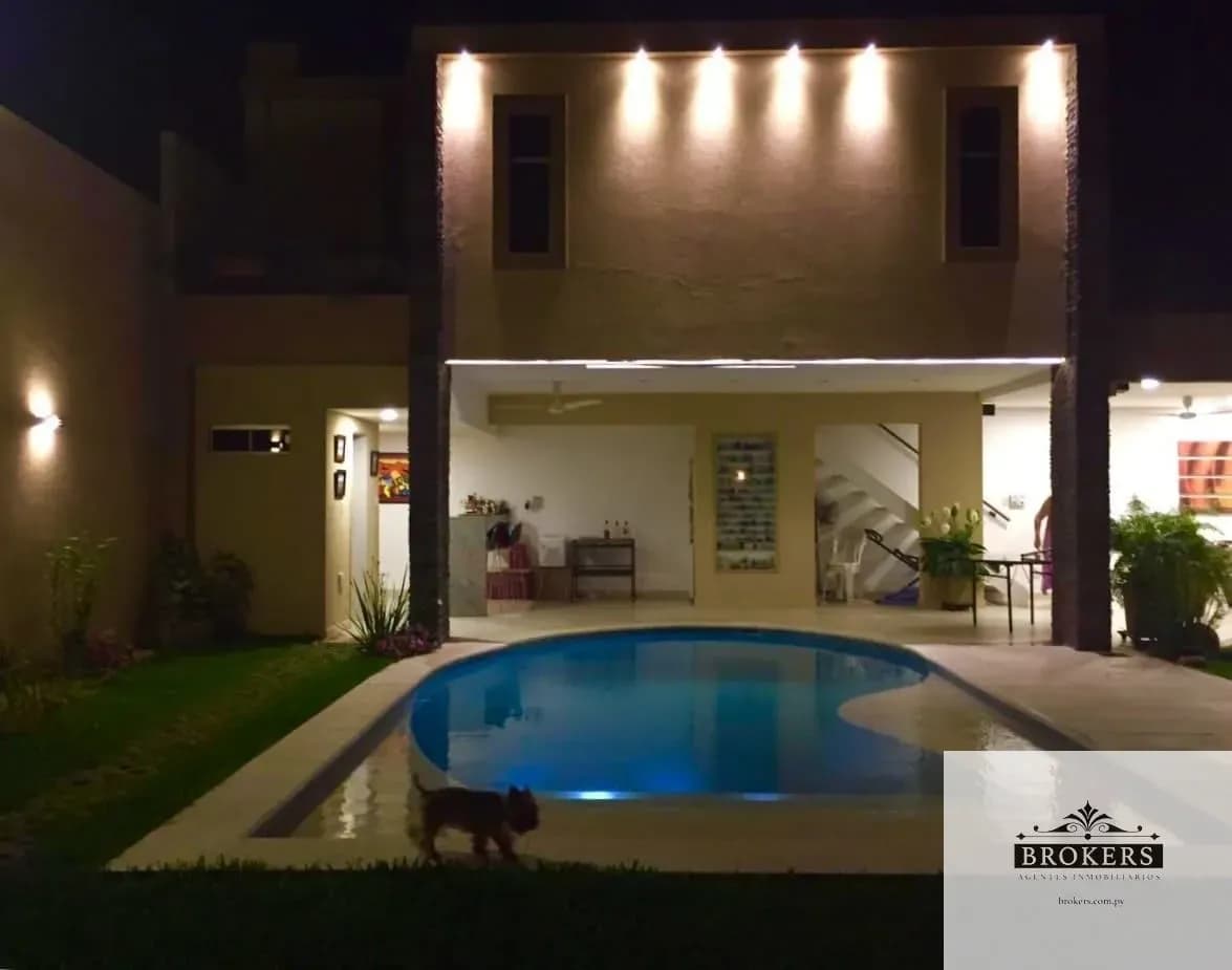5-Bedroom House for Sale in Mburicaó, Lambaré - Image 4