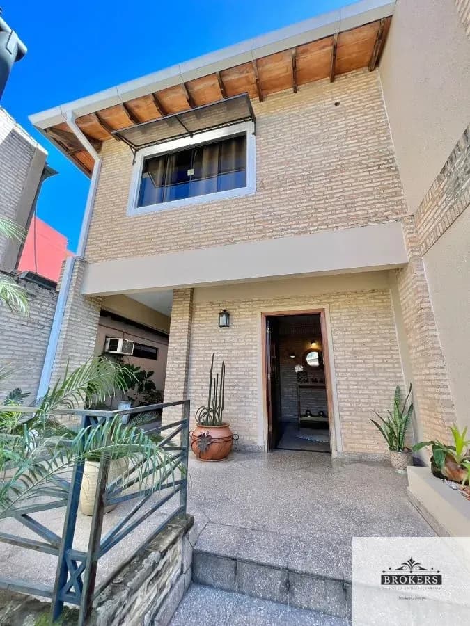 Escritório de 300m² à Venda em Vista Alegre, Lambaré - Image 2