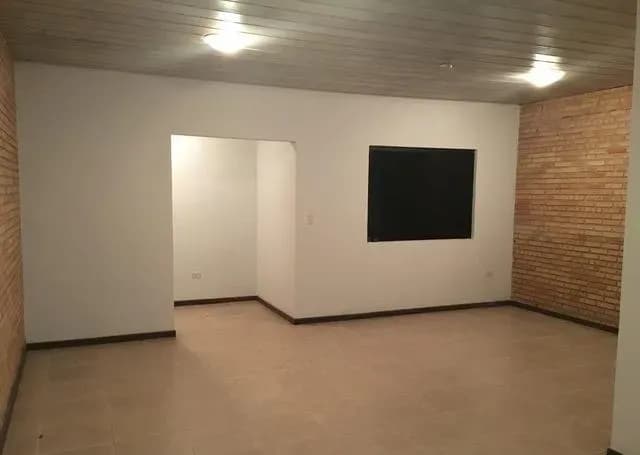 Casa de 3 quartos à Venda em Santa María, Fernando de la Mora - Image 6