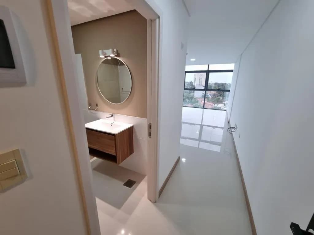 Office of 50m² for Sale in Salvador del Mundo, Asunción - Image 9