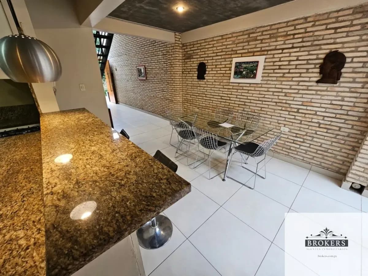 2-Bedroom Apartment for Rent in Salvador del Mundo, Asunción - Image 9