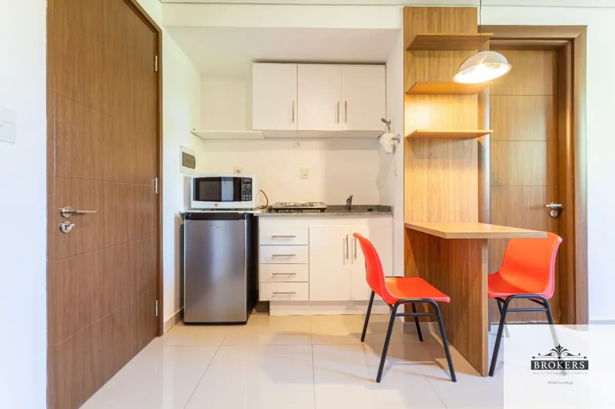 1-Bedroom Apartment for Sale in Fernando de la Mora - Image 4