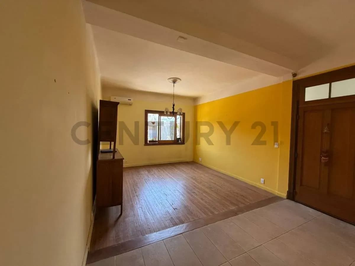 2-Bedroom Apartment for Sale in Pocitos, Montevideo