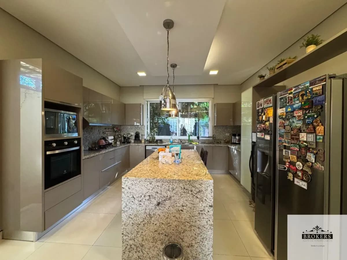 4-Bedroom House for Rent in Asunción - Image 10