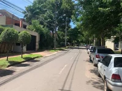 Casa à Venda em Manorá, Assunção - Image 3
