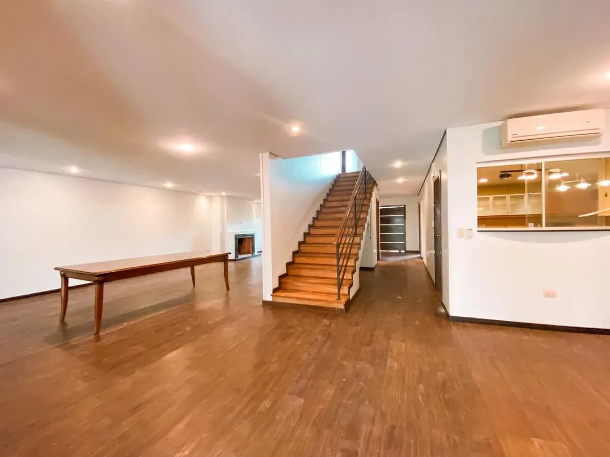 Casa de 4 quartos à Venda em Assunção - Image 6