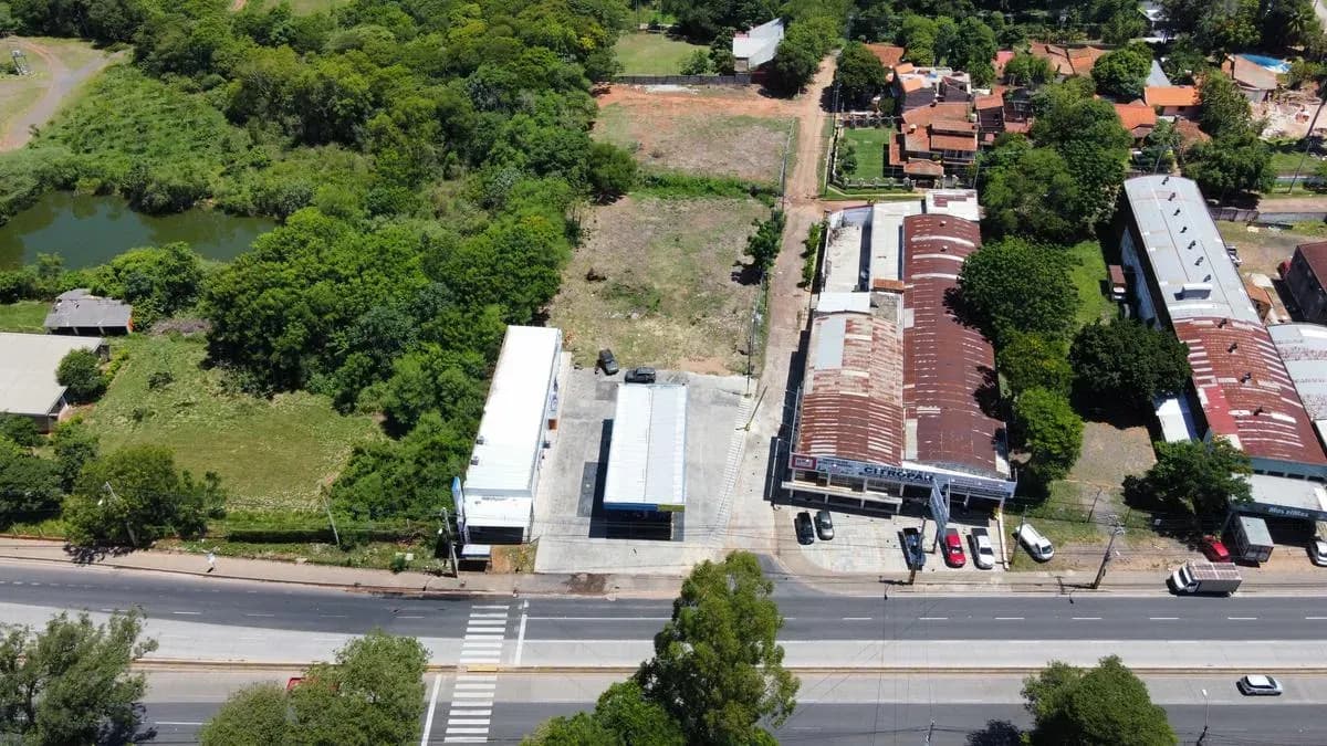 5,600m² Land for Sale in Historic Center San Lorenzo, Fernando de la Mora - Image 4