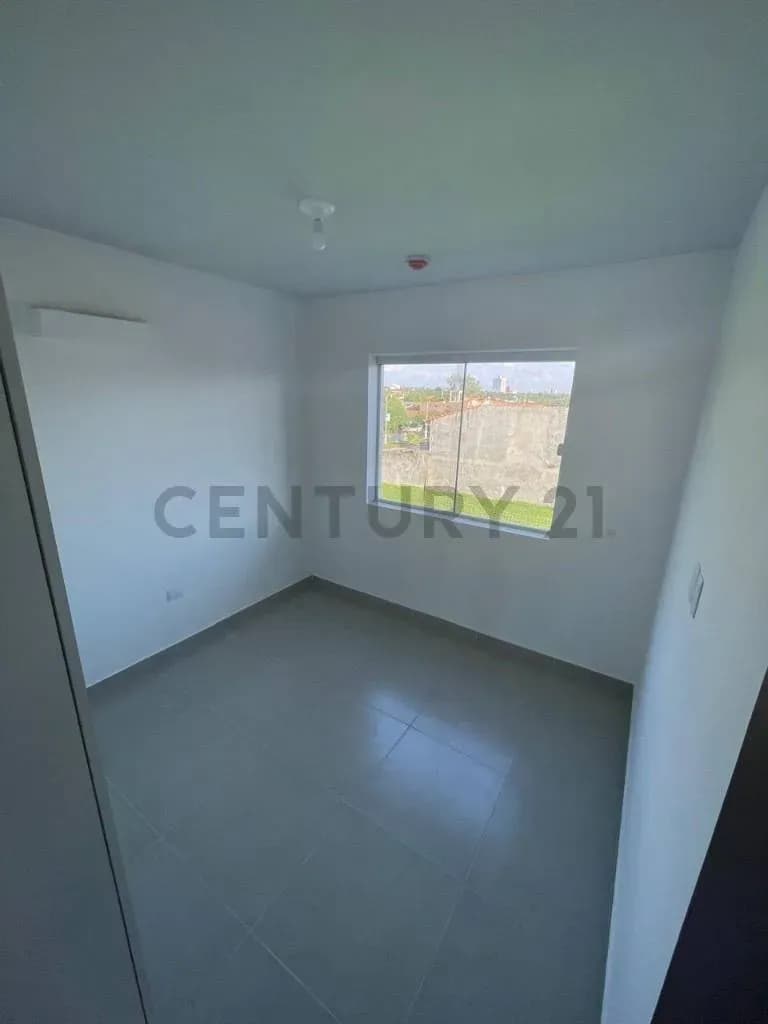 2-Bedroom Apartment for Sale in San Jorge, Mariano Roque Alonso - Image 8