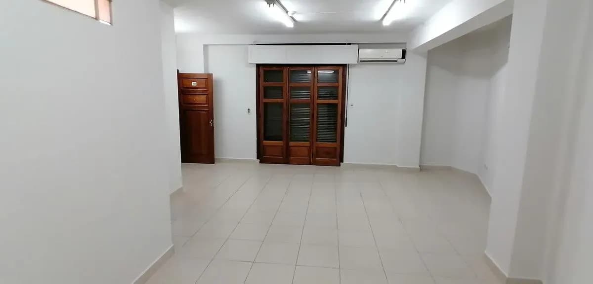 Office of 35m² for Rent in La Encarnacion, Asunción - Image 4