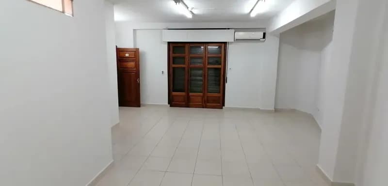 Office of 35m² for Rent in La Encarnacion, Asunción - Image 4