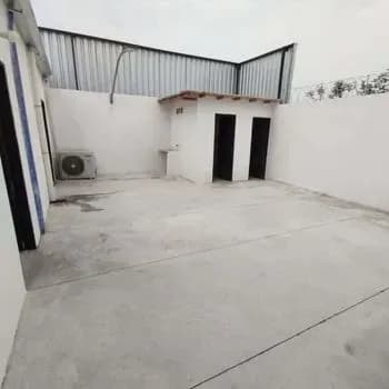 Warehouse of 144m² for Rent in Santa María, San Lorenzo - Image 14