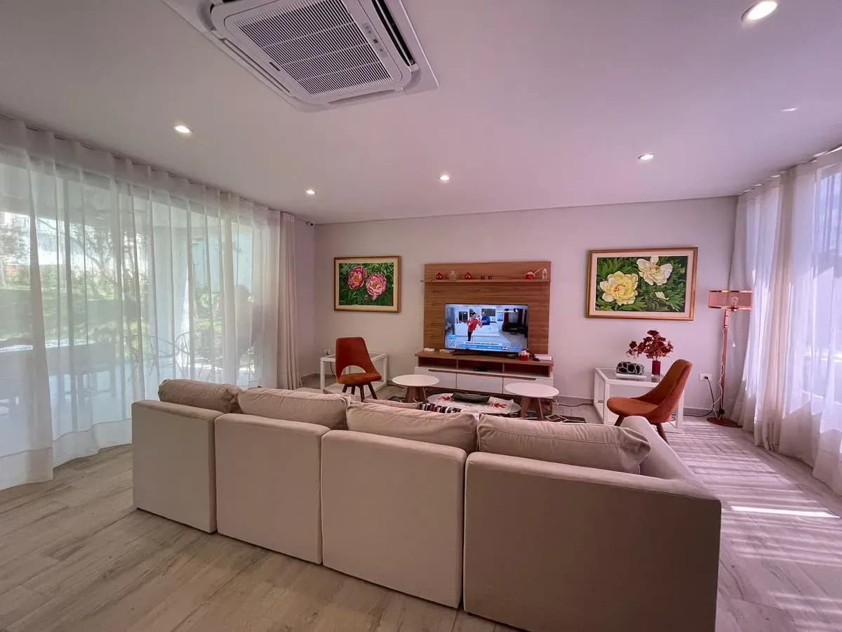 3-Bedroom House for Sale in San Bernardino - Image 10