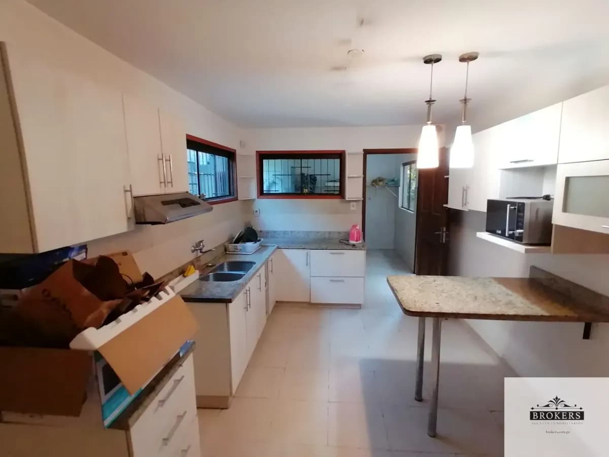 4-Bedroom House for Sale in Gral. Bernardino Caballero, Lambaré - Image 11