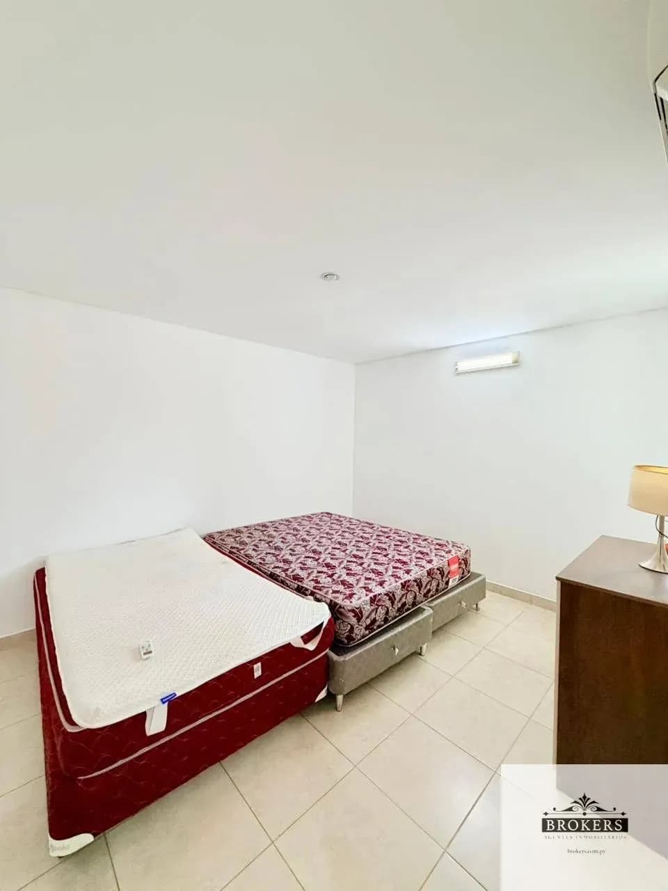 5-Bedroom House for Sale in Mbocayaty, Asunción