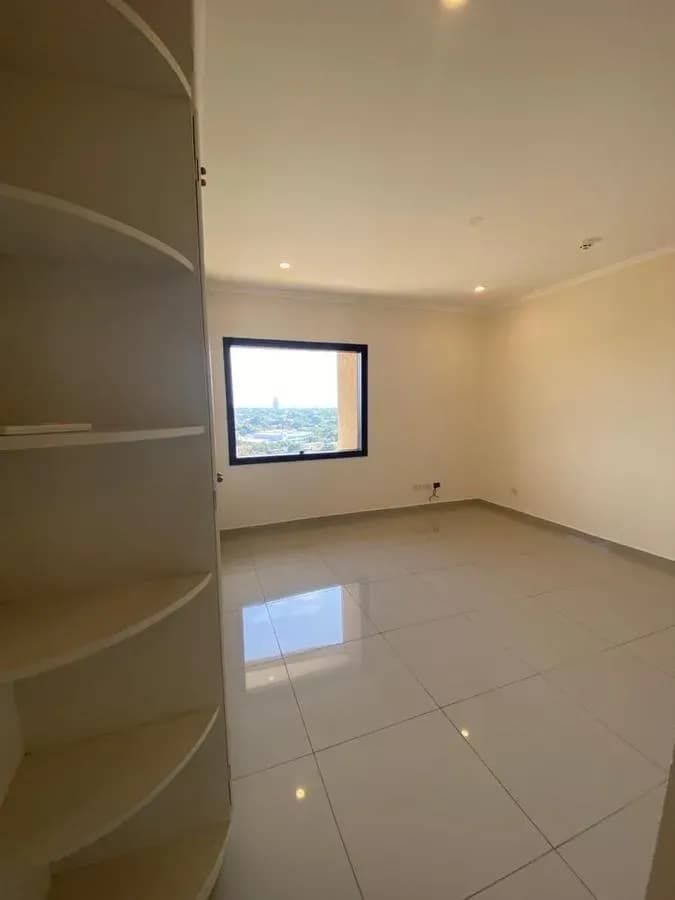 Apartamento de 3 dormitórios à venda em Ycuá Satí, Assunção - Image 12
