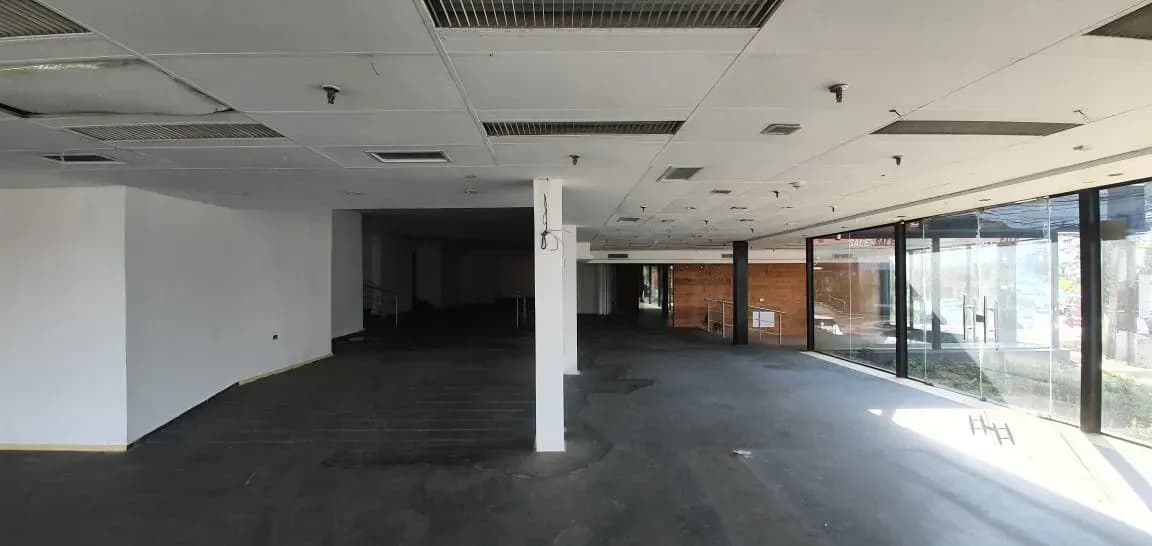 Retail Space of 600m² for Sale in Mariscal Lopez, Asunción - Image 4