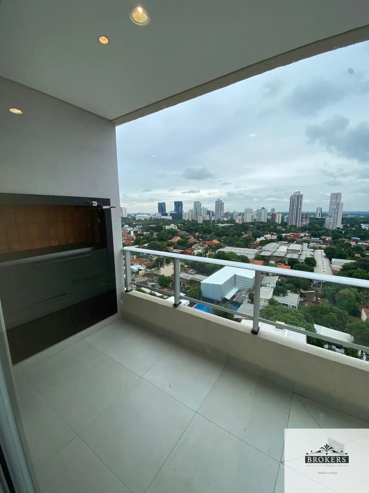 3-Bedroom Apartment for Sale in San Cristobal, Asunción - Image 9