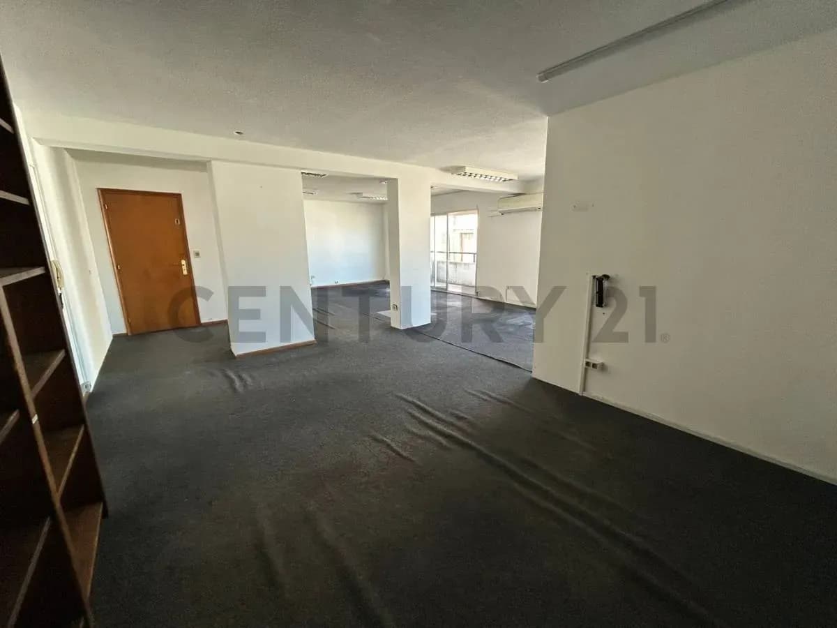 Local Comercial de 66m² en Alquiler en Ciudad Vieja, Montevideo