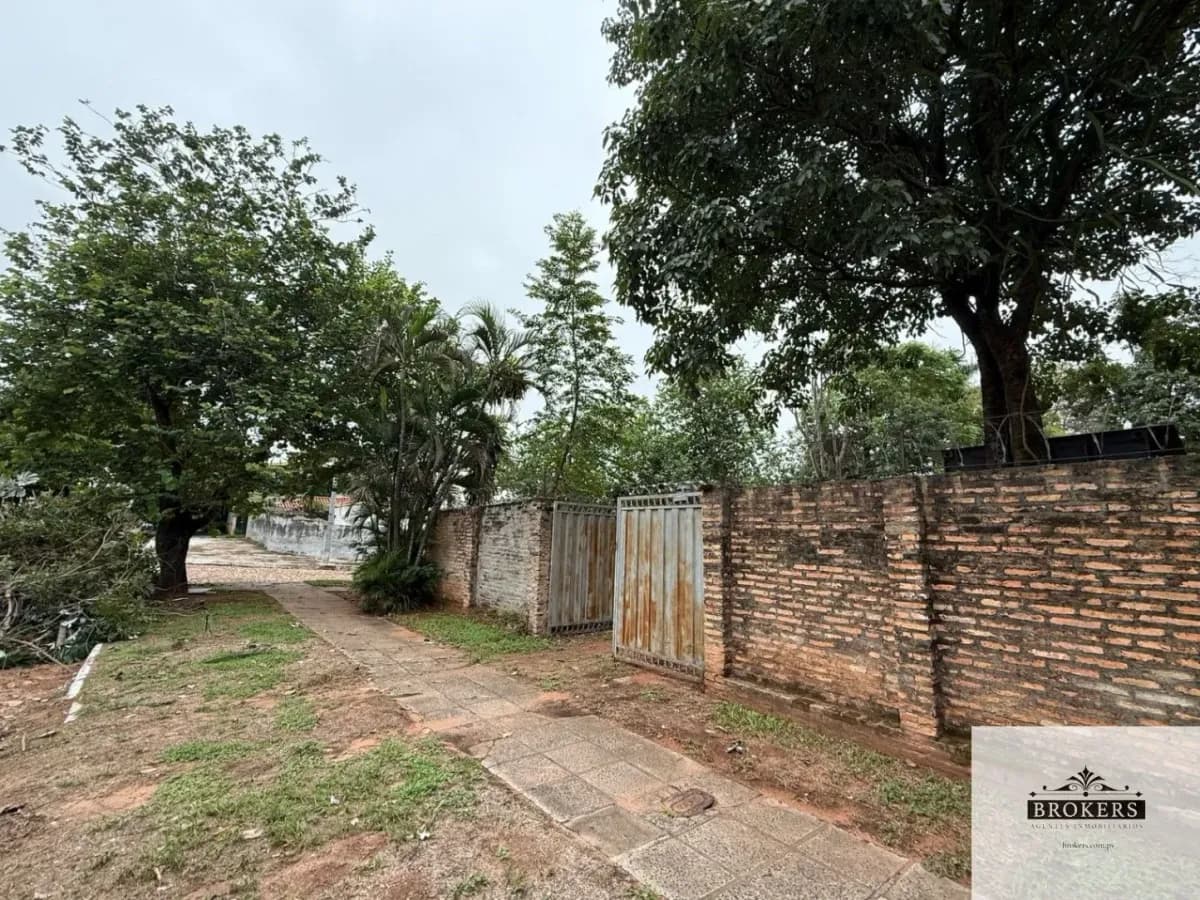 525m² Lot for Sale in Santo Domingo, Asunción
