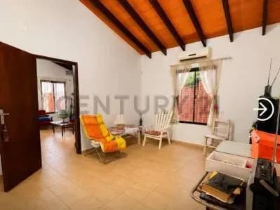 Casa de 2 dormitorios en Venta en San Roque González, Lambaré - Image 4