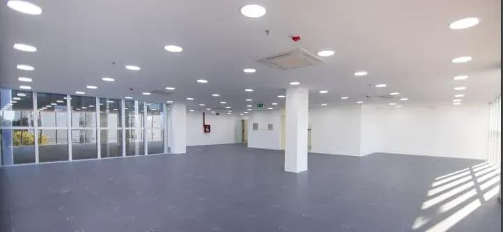 Oficina de 161m² en Alquiler en Villa Morra, Asunción - Image 3