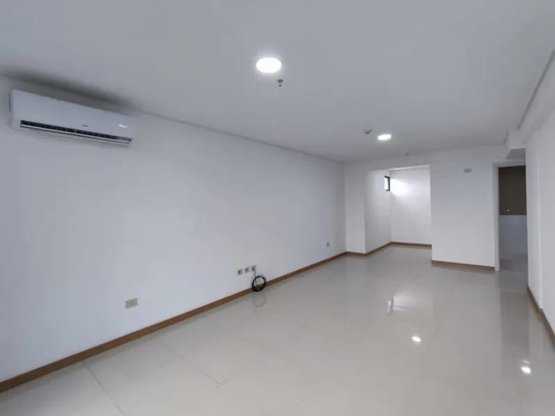 Oficina de 50m² en Alquiler en San Jorge, Asunción - Image 5