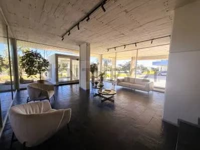 Departamento de 2 dormitorios en Venta en Sarubbi, Maldonado - Image 2