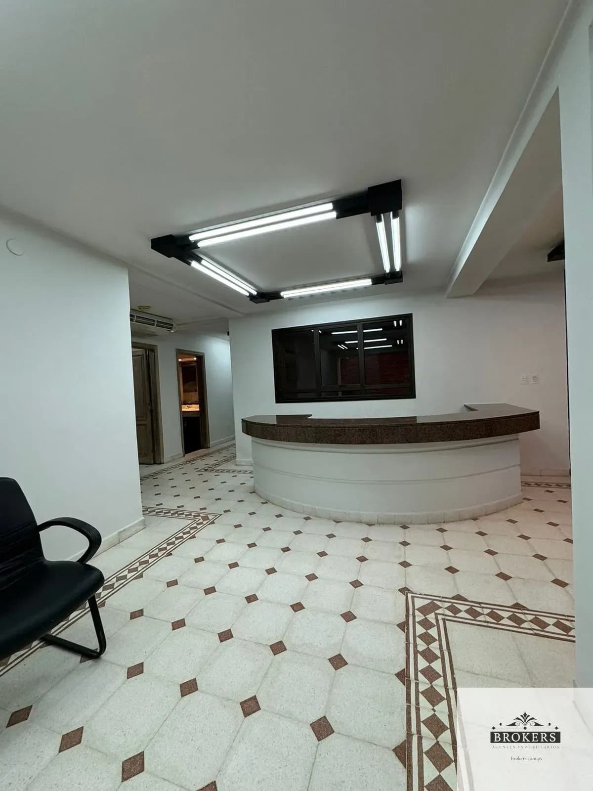 Escritório de 530m² para Alugar em Ciudad Nueva, Lambaré
