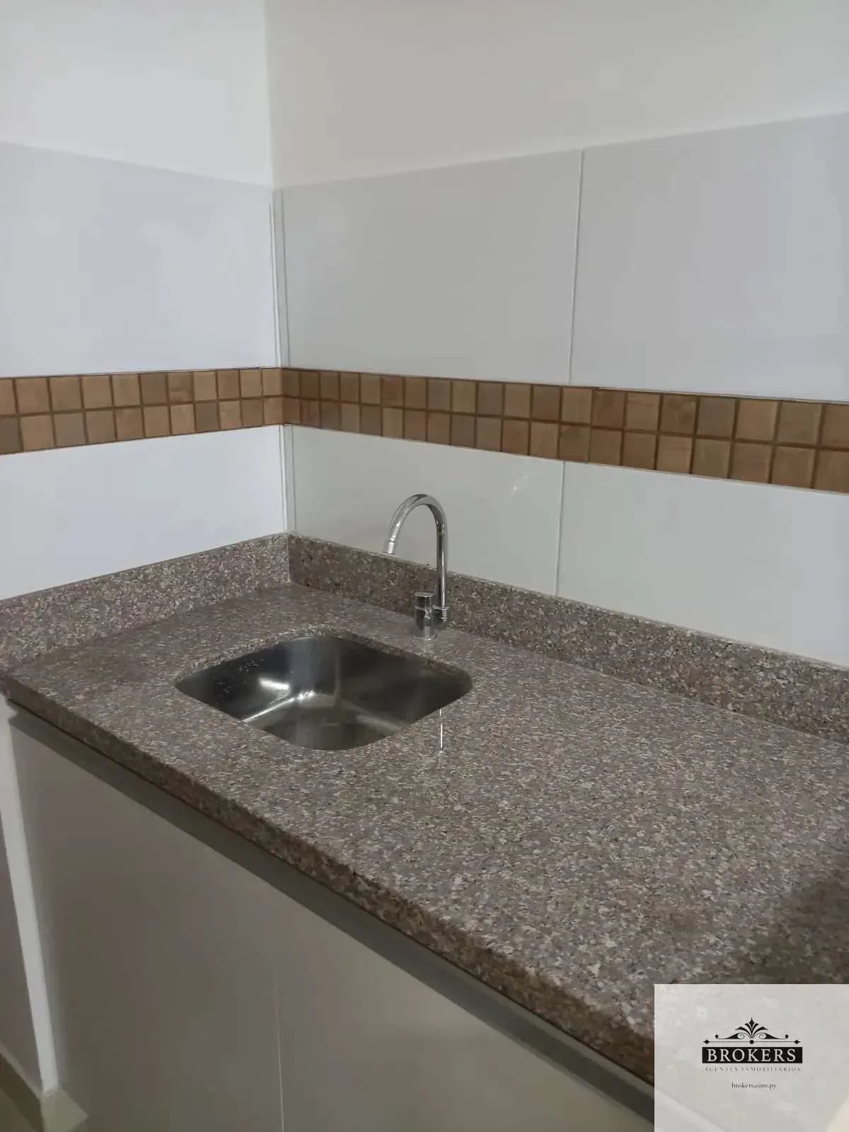 Oficina de 215m² en Alquiler en Villa Morra, Asunción - Image 5