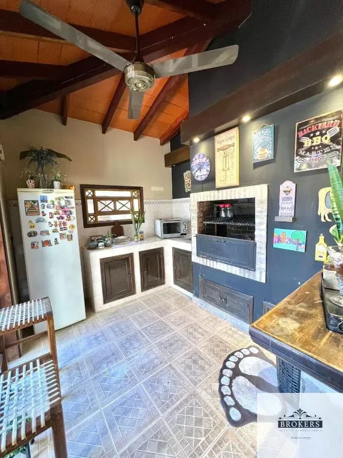 Escritório de 300m² à Venda em Vista Alegre, Lambaré - Image 8