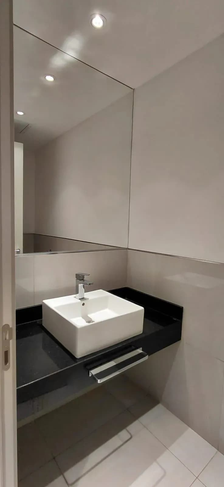 Oficina de 73.4m² en Alquiler en Manorá, Asunción - Image 8