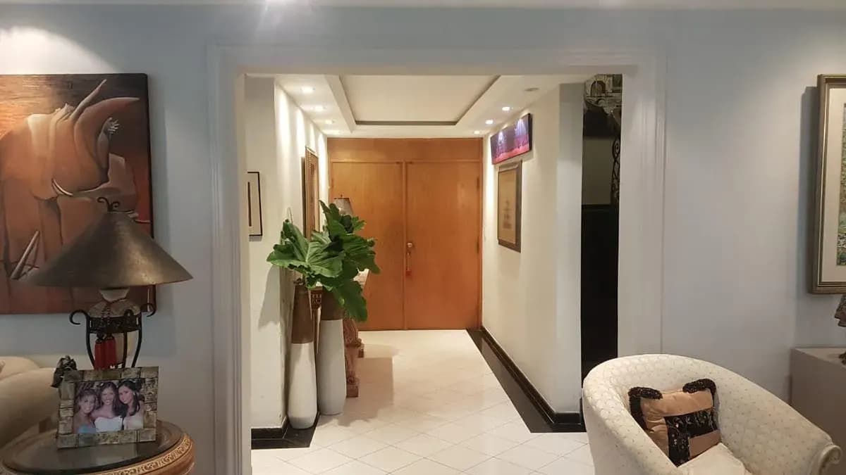 4-Bedroom House for Sale in Los Laureles, Lambaré - Image 13