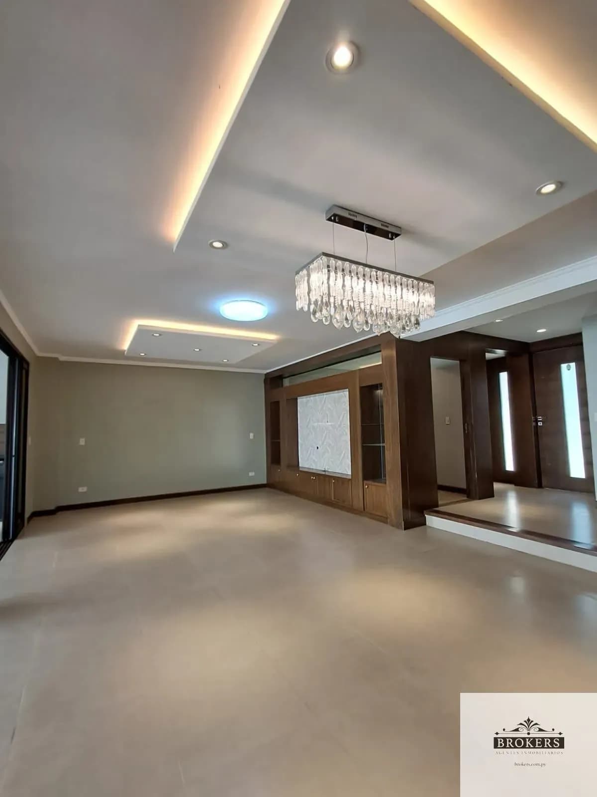 3-Bedroom House for Sale in Zárate Isla, Luque - Image 4