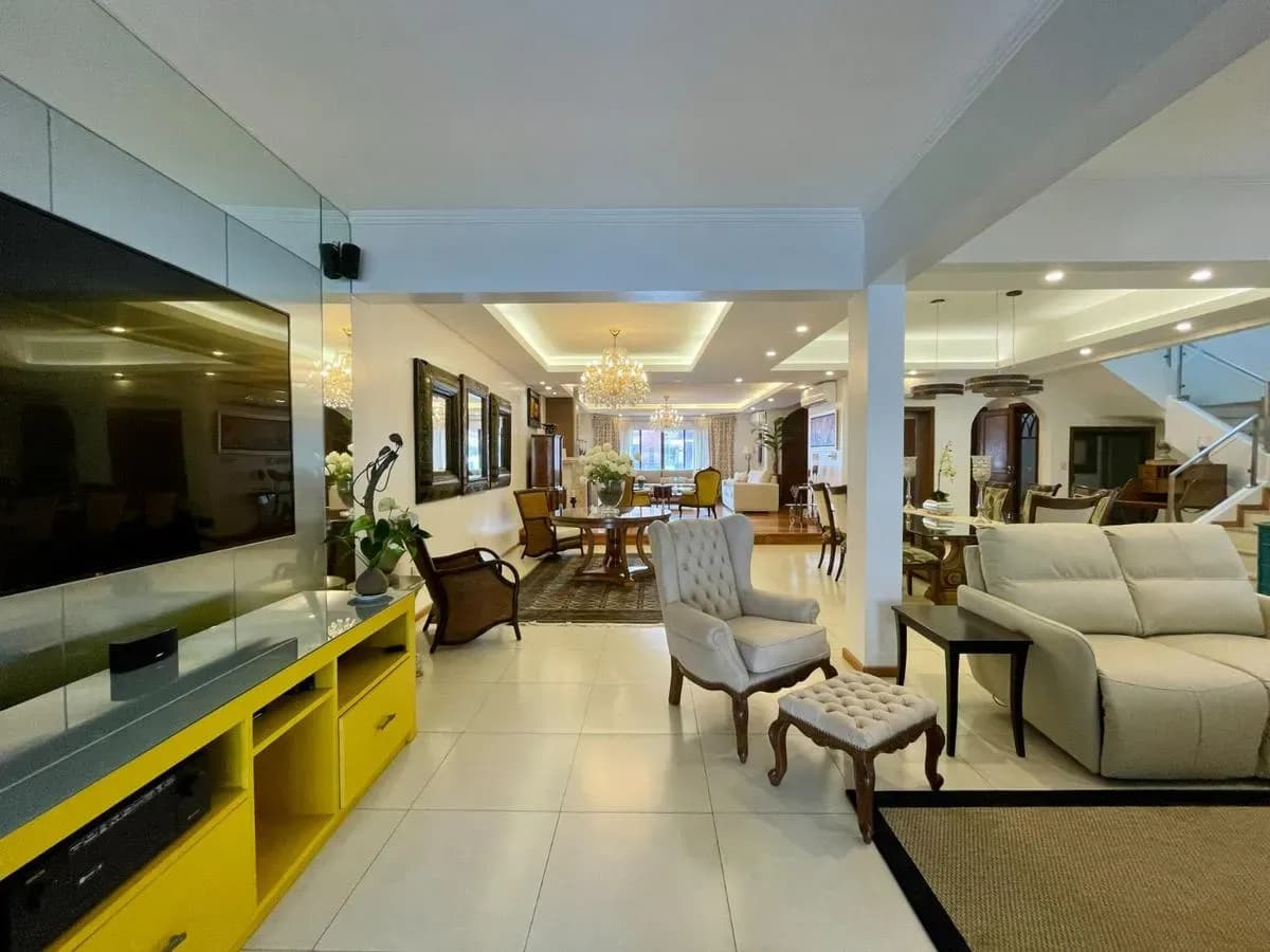4-Bedroom House for Sale in Recoleta, Asunción - Image 17