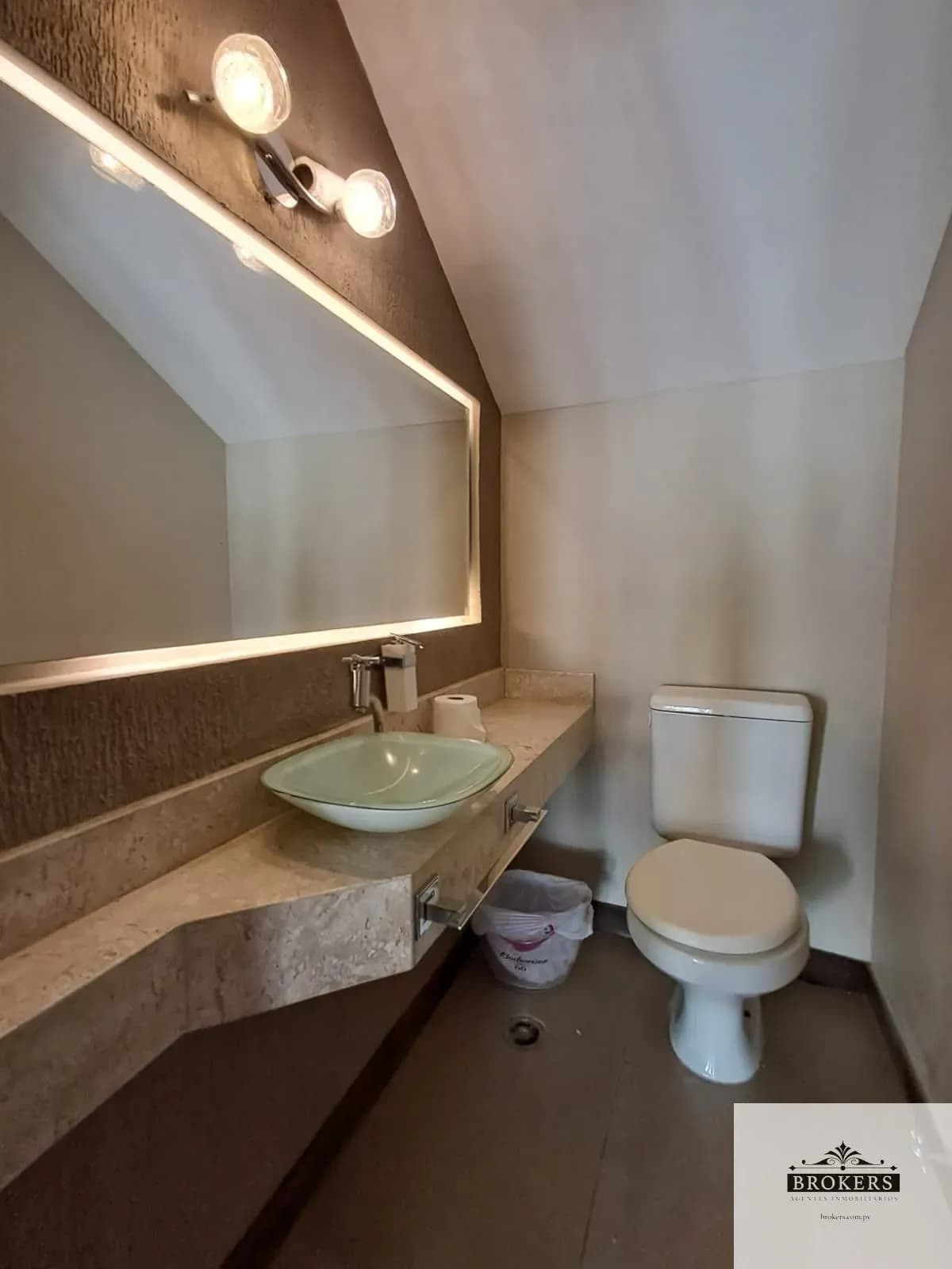 3-Bedroom House for Sale in Zárate Isla, Luque - Image 8