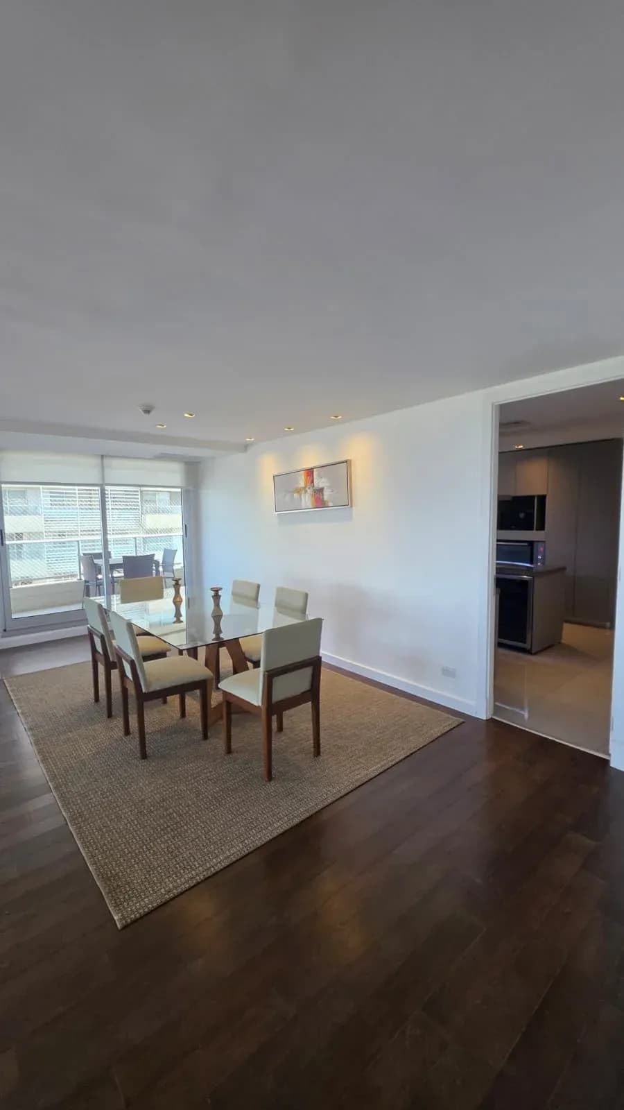 Departamento de 4 dormitorios, 331m², en Alquiler en Mburucuyá, Asunción - Image 2