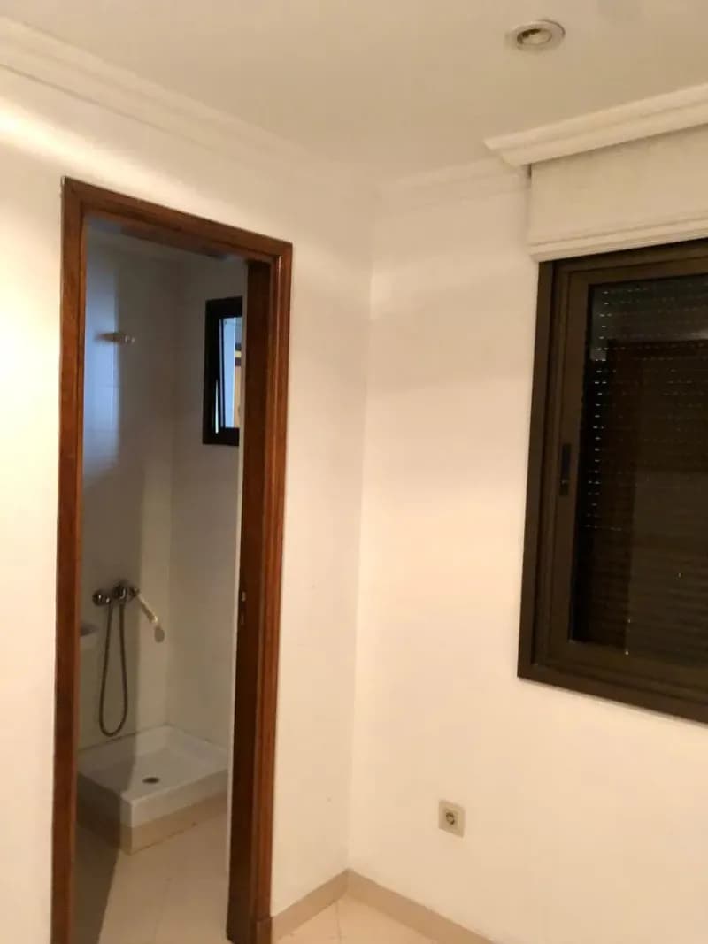 Departamento de 3 dormitorios en Venta en Las Mercedes, Lambaré - Image 5