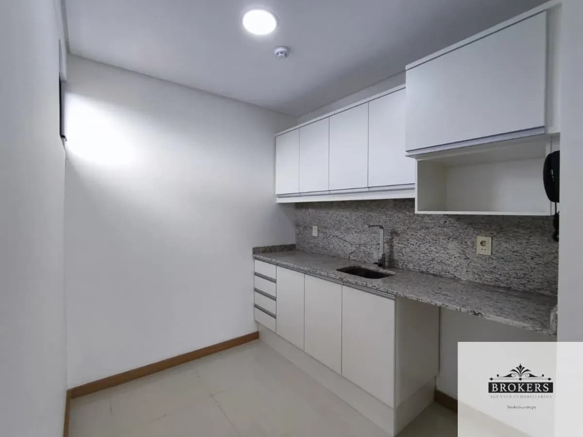Office of 51m² for Rent in Salvador del Mundo, Asunción - Image 8