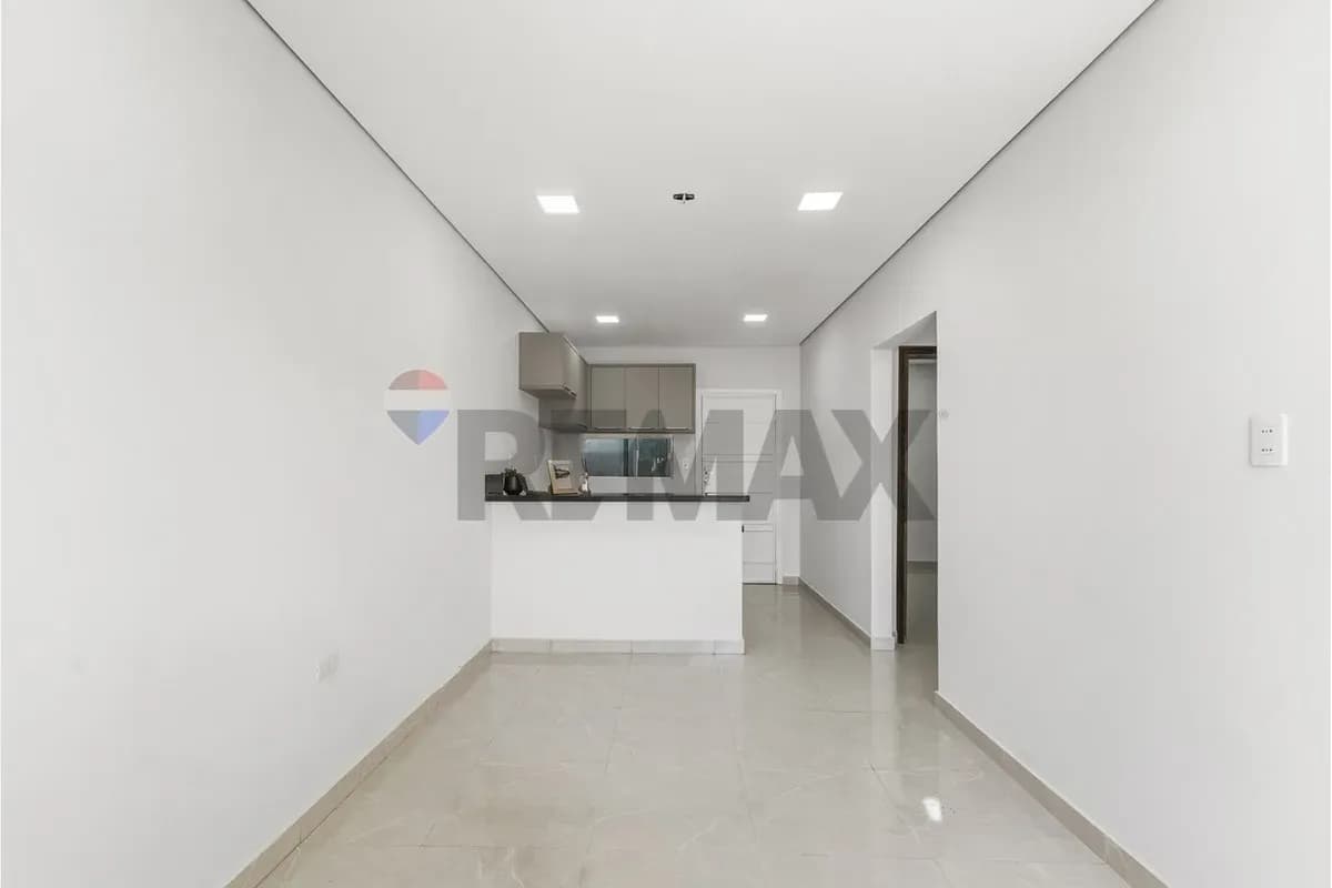Casa de 2 dormitorios en Venta en Segundo Barrio, Luque - Image 2