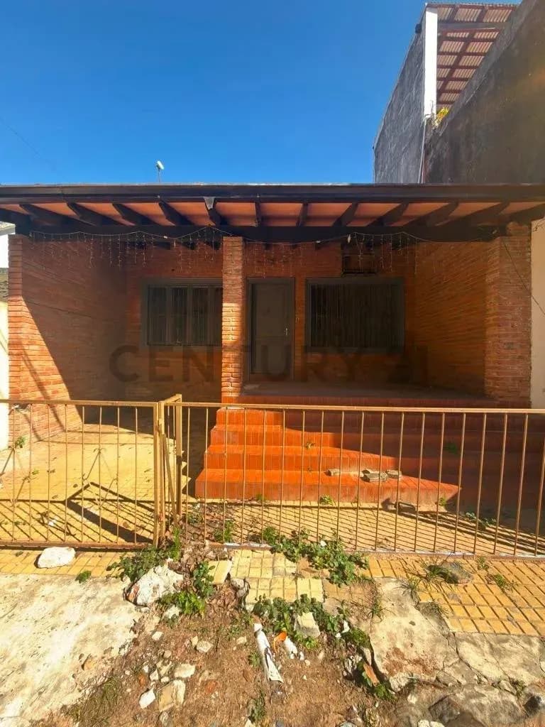 2-Bedroom House for Sale in San Roque, Asunción