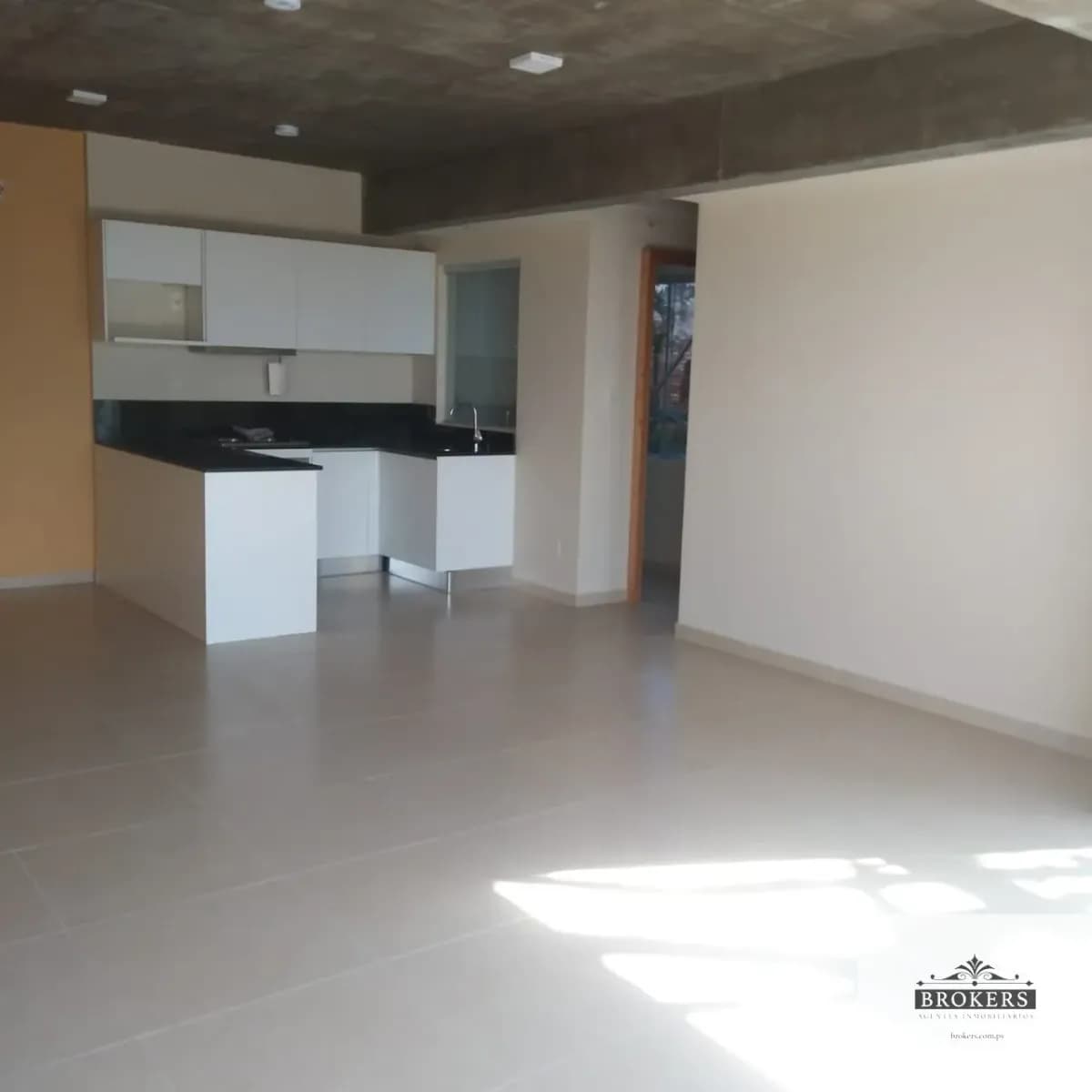 2-Bedroom Apartment for Sale in La Catedral, Lambaré - Image 14