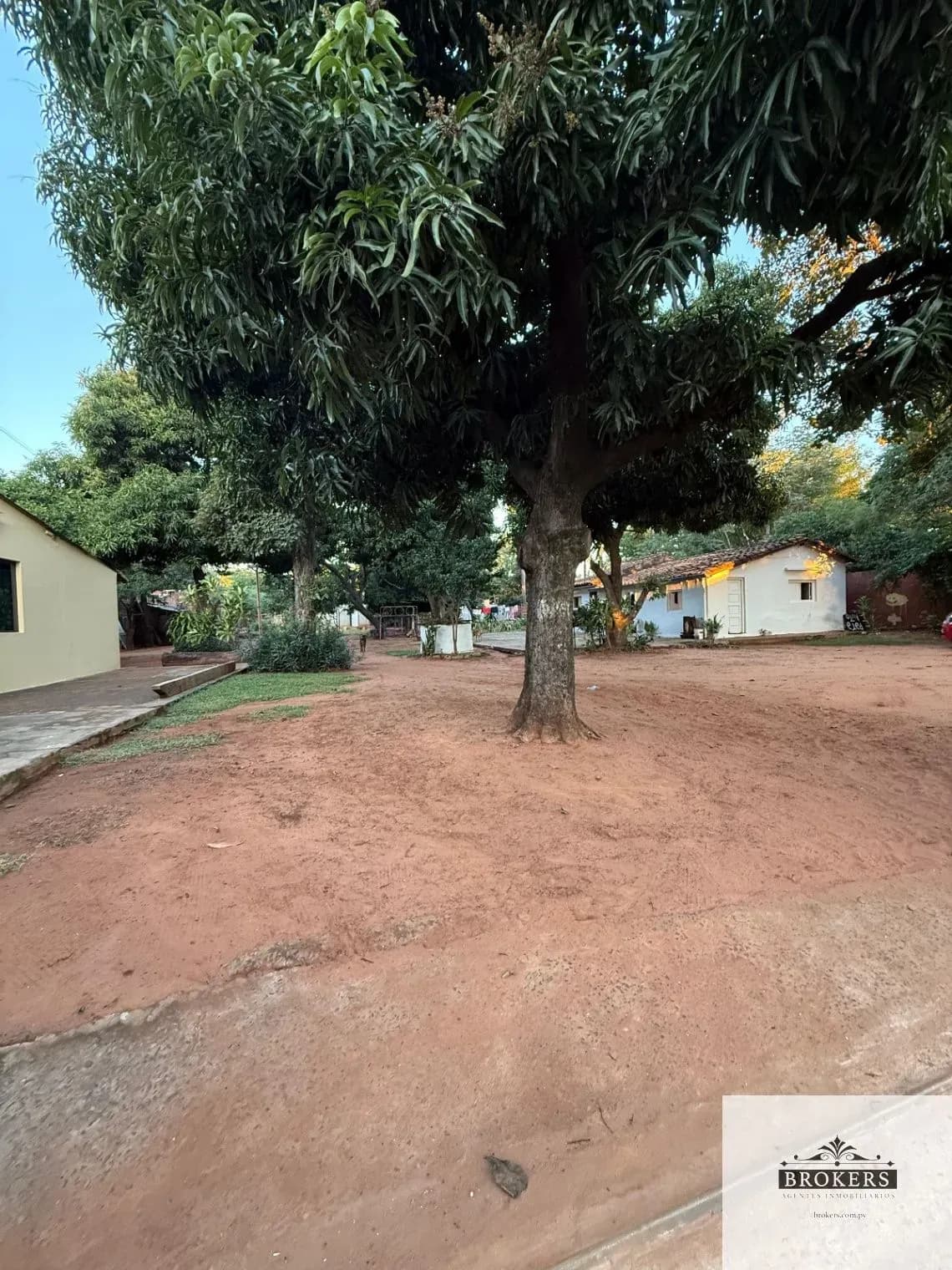 1,710m² Land for Sale in San Miguel, Fernando de la Mora