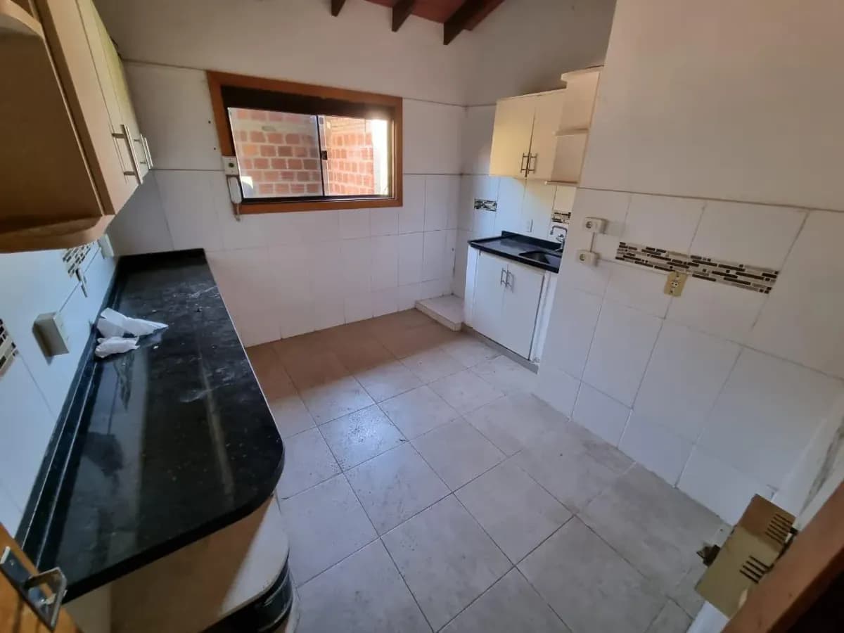 Terreno de 200m² à Venda em Limpio - Image 17