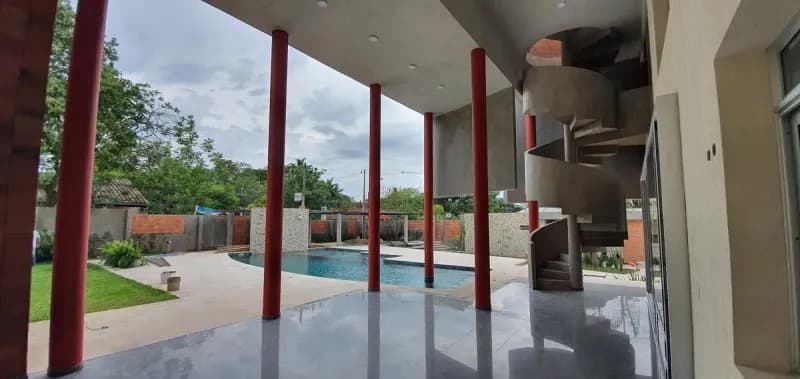 Casa de 6 quartos à Venda em San Bernardino - Image 3