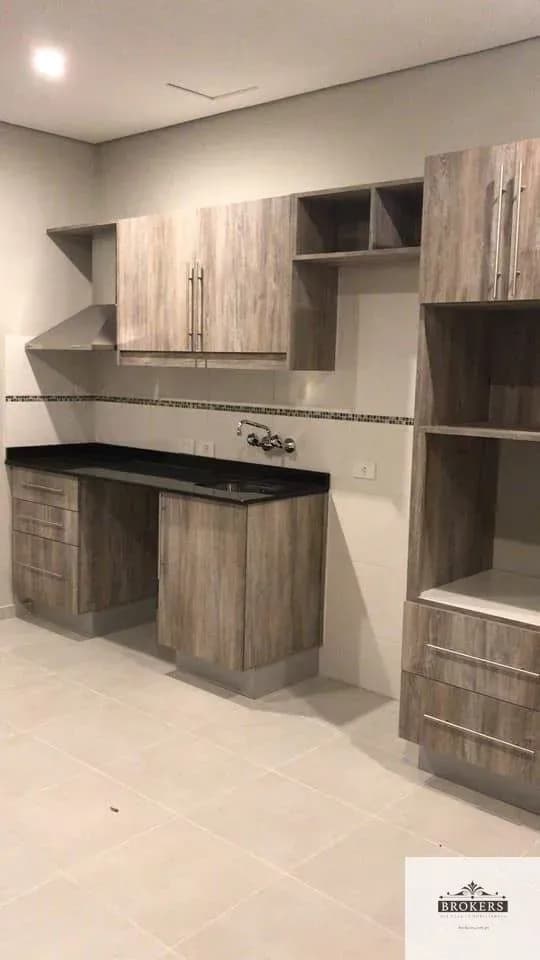Apartamento de 1 dormitório à Venda em Obrero, Lambaré - Image 2
