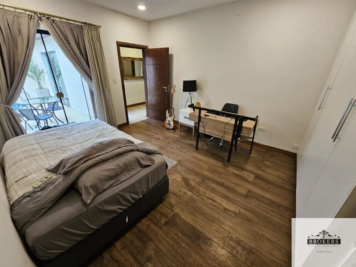 Casa de 3 dormitorios en Alquiler en Recoleta, Asunción - Image 15