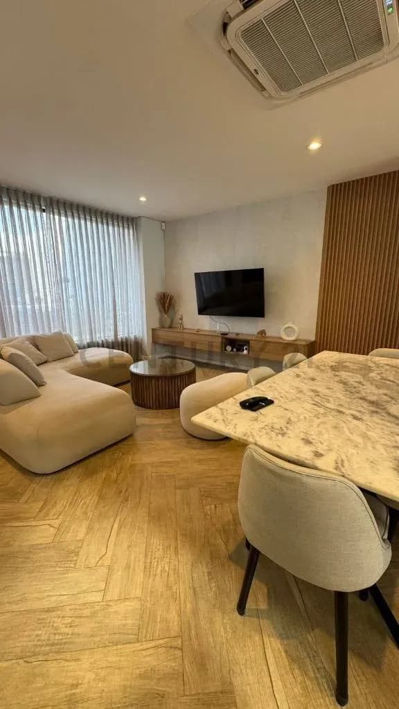 Casa de 3 quartos à venda em Loma Pytá, Assunção