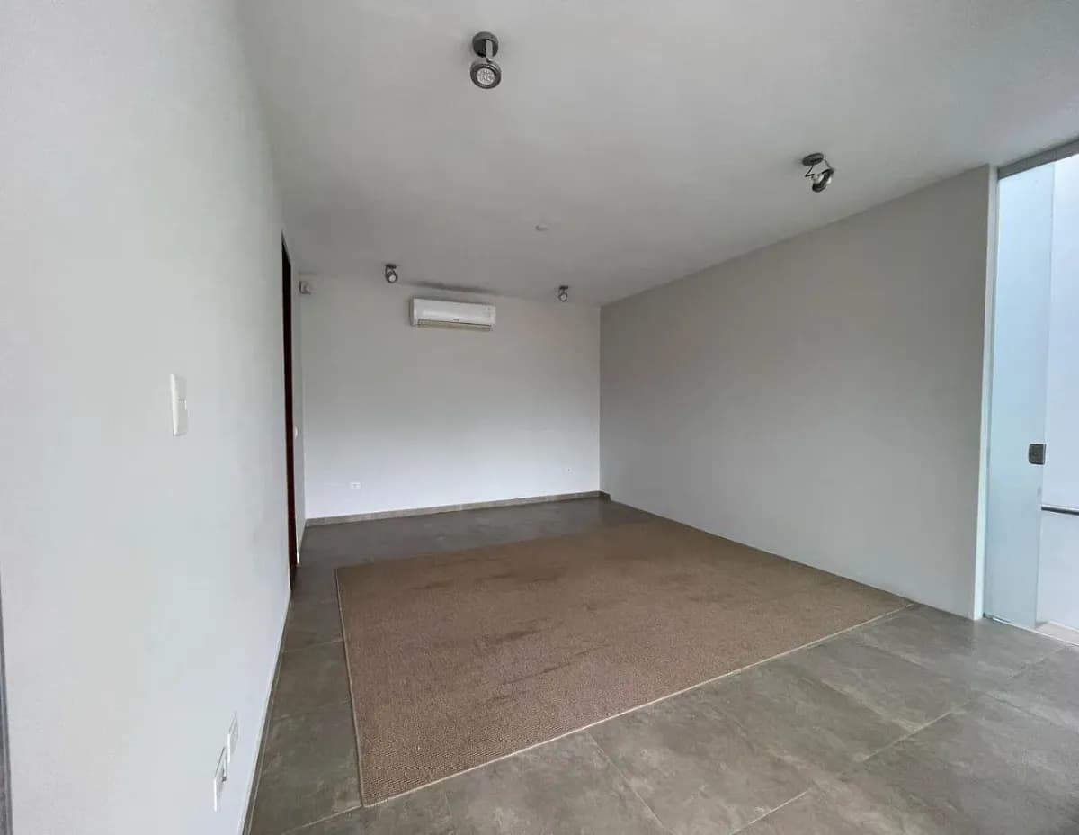 3-Bedroom House for Rent in Mburucuyá, Asunción - Image 17