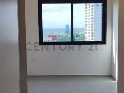 2-Bedroom Apartment for Sale in Las Mercedes, Asunción - Image 4