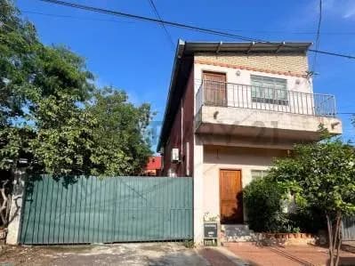 Warehouse of 420m² for Sale in Santisima Trinidad, Asunción - Image 2